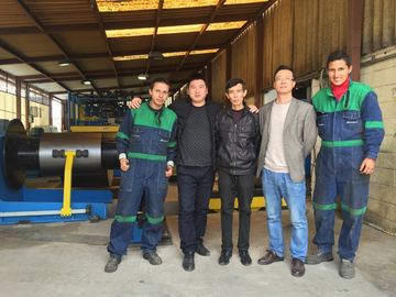 التصدير إلى الإكوادور 1600mm آلة التصنيع المحولات آلة تشكيل المموج زعنفة