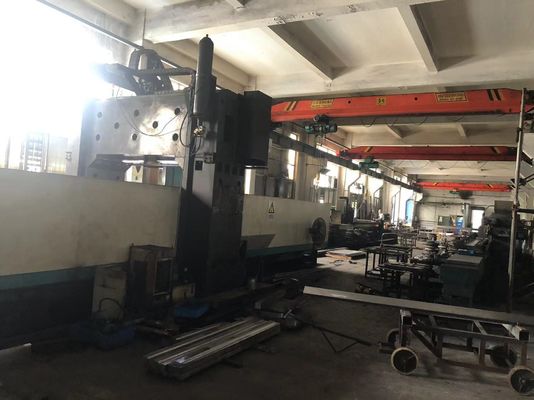 أدوات دائرية مخروطية وقطب مضلع / قالب لعمود إنارة 10 م لمنتج قطب إنارة روسيا