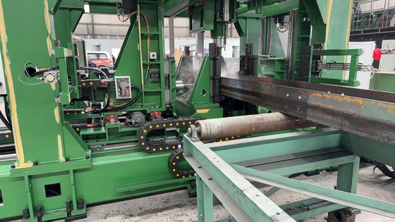 آلة الحفر ثلاثية الأبعاد عالية السرعة CNC Beam 7 محور كفاءة عالية ودقة