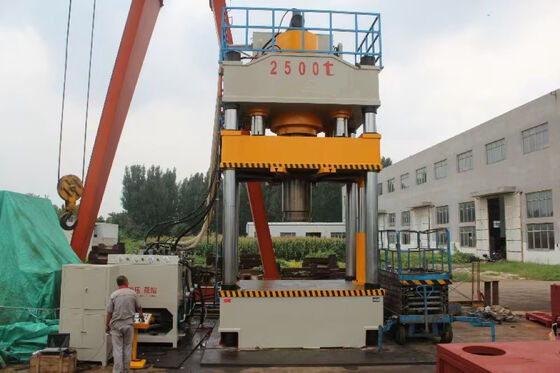 3600T/1200T آلة الضغط الهيدروليكي الساخن لصنع صحون الخزان